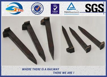 4.6 Grade Steel Railroad Track Spikes Plain Surface DIN Standard